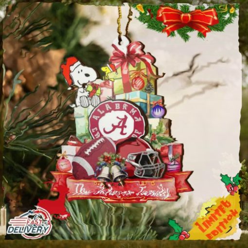 Alabama Crimson Tide And Snoopy Christmas NCAA Ornament Custom Your Family Name