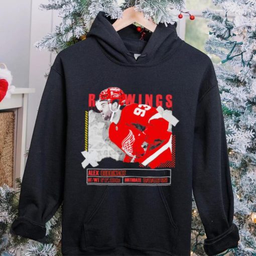 Alex DeBrincat number 93 Detroit Red Wings ice hockey player pose paper gift hoodie, sweater, longsleeve, shirt v-neck, t-shirt