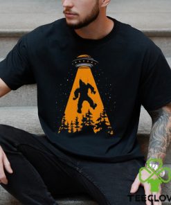Alien Squatch UFO shirt