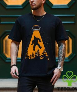 Alien Squatch UFO shirt