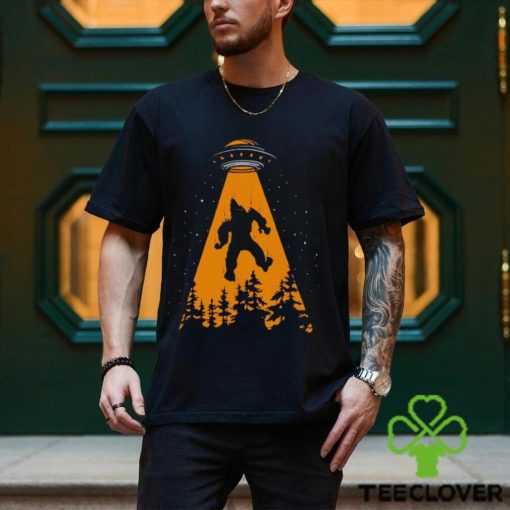 Alien Squatch UFO shirt