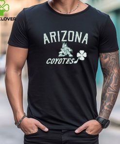 Arizona Coyotes Levelwear Women’s St. Patrick’s Day Paisley Clover shirt