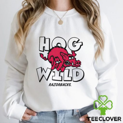 Arkansas Razorbacks Hog wild Razorbacks mascot hoodie, sweater, longsleeve, shirt v-neck, t-shirt