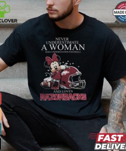 Arkansas Razorbacks x Minnie Mouse Never Underestimate A Woman Who Understands Football And Loves Shirt