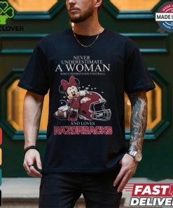 Arkansas Razorbacks x Minnie Mouse Never Underestimate A Woman Who Understands Football And Loves Shirt