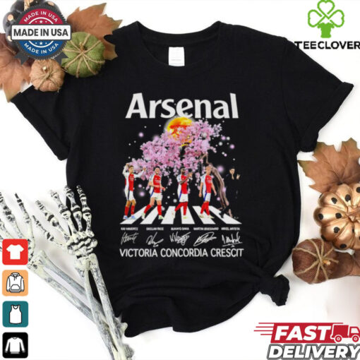 Arsenal Abbey Road cherry blossom victoria concordia crescit shirt