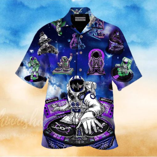 Astronaut Play Dj In The Space Hawaiian Shirts