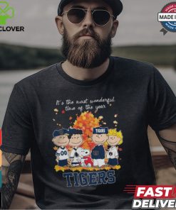 Auburn Tigers Peanuts Characters Autumn It’s The Most Wonderful Time Of The Year Shirt