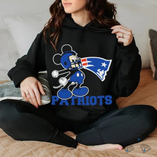 Awesome mickey Mouse cartoon NFL New England Patriots football player helmet logo hoodie, sweater, longsleeve, shirt v-neck, t-shirt