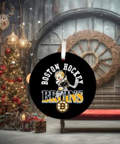 BOSTON BRUINS HOCKEY PUTTING UP NUMBERS MICKEY ORNAMENT, HOODIE, SWEATSHIRT AND TANK TOP