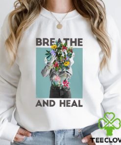 BREATHE AND HEAL Classic T Shirt