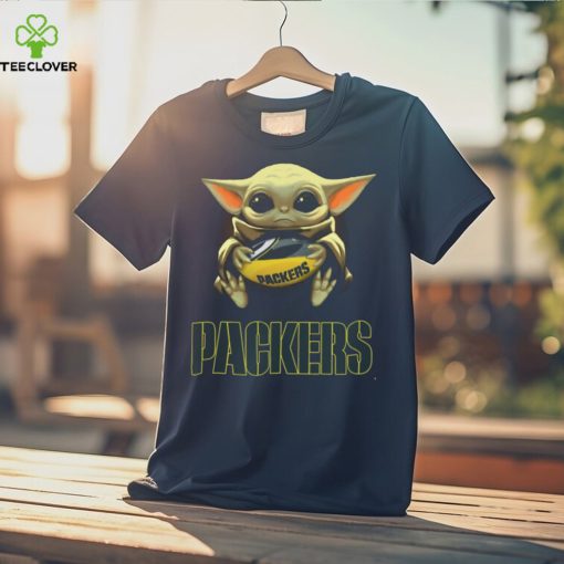 Baby Yoda Hug Green Bay Packer hoodie, sweater, longsleeve, shirt v-neck, t-shirt