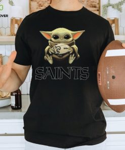 Baby Yoda Hug New Orleans Saints Star War Shirt