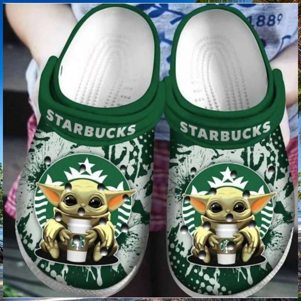 Baby Yoda Hug Starbucks Crocs Baby Yoda Hug Starbucks Crocs