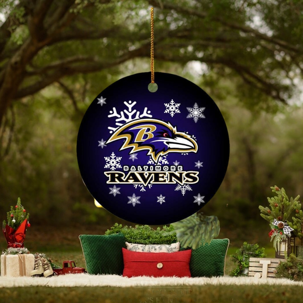 Baltimore Ravens NFL Merry Christmas Ceramic Ornament Baltimore Ravens NFL Merry Christmas Ceramic Ornament