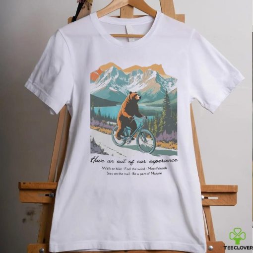 Bear ride bicycle have an out of car experience shirt