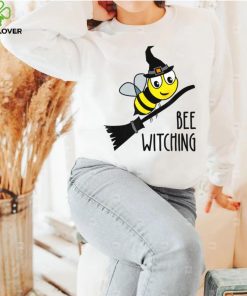 Bee Witching. Cute Funny Bee in Witches Hat Halloween Pun T Shirt