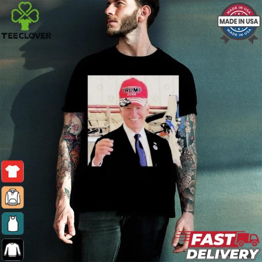Biden Wearing Trump Maga Hat T Shirt