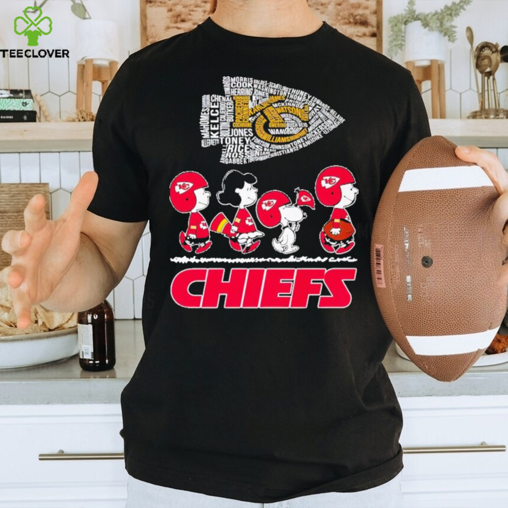 Snoopy Santa Hat Kansas City Chiefs Christmas Shirt