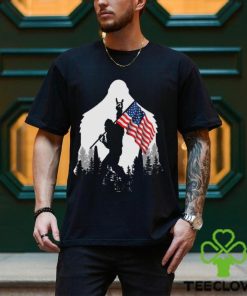 Bigfoot 4th July gift Kids T Shirt