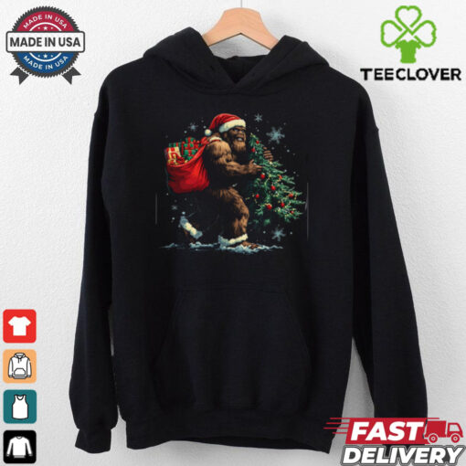 Bigfoot Christmas Tree Lights Xmas Boys Men Sasquatch Lovers Shirt Recovered