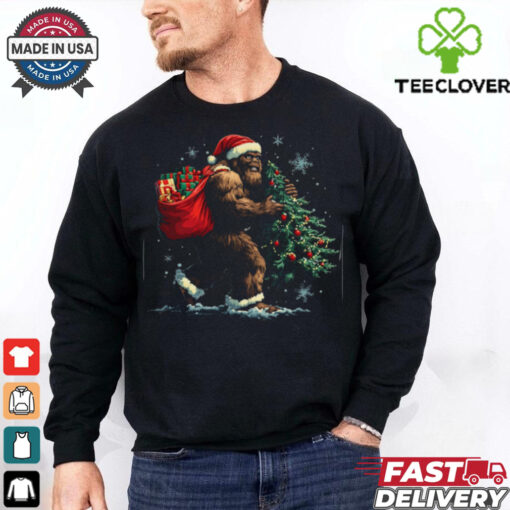 Bigfoot Christmas Tree Lights Xmas Boys Men Sasquatch Lovers Shirt Recovered