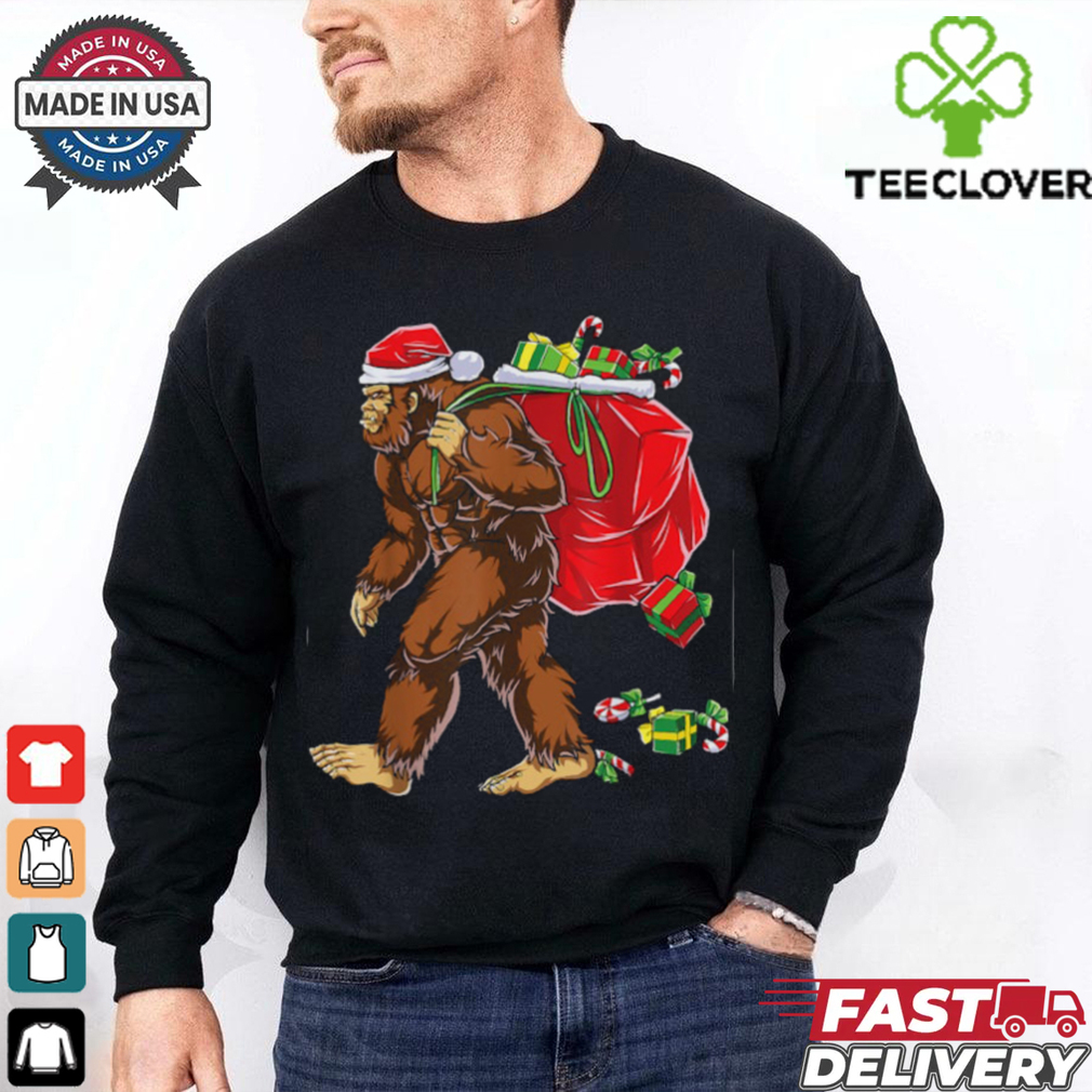 Bigfoot Santa Carrying Christmas Bag Xmas Hat Sasquatch Men T Shirt Recovered Bigfoot Santa Carrying Christmas Bag Xmas Hat Sasquatch Men T Shirt Recovered