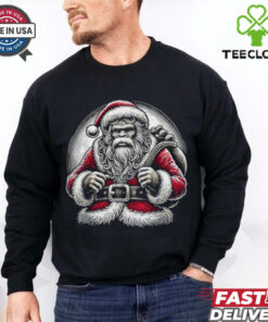 Bigfoot Sasquatch Santa Claus Christmas T Shirt Recovered