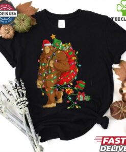 Bigfoot Sasquatch Santa Hat Christmas Xmas Tree Pjs Boys Men T Shirt Recovered