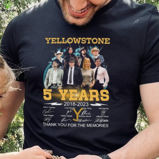 BjUACPyW yellowstone 5 years 2018 2023 thank you for the memories signatures hoodie, sweater, longsleeve, shirt v-neck, t-shirt Shirt