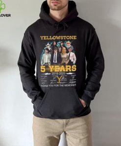 BjUACPyW yellowstone 5 years 2018 2023 thank you for the memories signatures hoodie, sweater, longsleeve, shirt v-neck, t-shirt Shirt