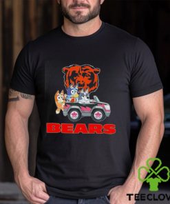 Bluey Bingo and Muffin in the car Chicago Bears NFL 2024 hoodie, sweater, longsleeve, shirt v-neck, t-shirt