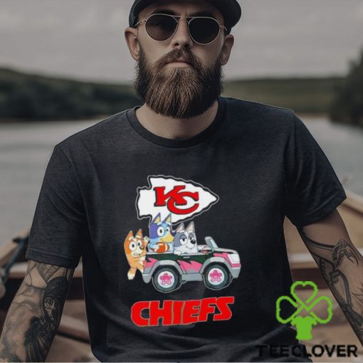 Bluey Bingo and Muffin in the car Kansas City Chiefs NFL 2024 hoodie, sweater, longsleeve, shirt v-neck, t-shirt