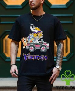 Bluey Bingo and Muffin in the car Minnesota Vikings NFL 2024 shirt