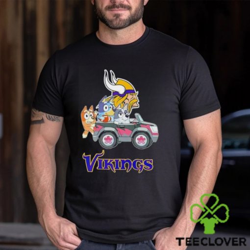 Bluey Bingo and Muffin in the car Minnesota Vikings NFL 2024 hoodie, sweater, longsleeve, shirt v-neck, t-shirt