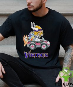 Bluey Bingo and Muffin in the car Minnesota Vikings NFL 2024 hoodie, sweater, longsleeve, shirt v-neck, t-shirt