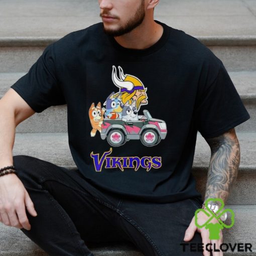 Bluey Bingo and Muffin in the car Minnesota Vikings NFL 2024 hoodie, sweater, longsleeve, shirt v-neck, t-shirt