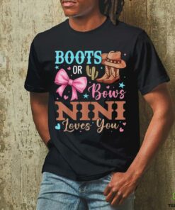 Boots or Bows Gender Reveal Decorations Nini Loves You T Shirt
