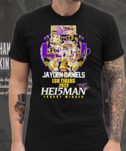 5 Jayden Daniels LSU Tigers 2023 Hei5man trophy winner signature hoodie, sweater, longsleeve, shirt v-neck, t-shirt