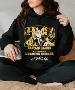 Caitlin Clark Iowa Women’s Basketball NCAA Division 1 WBB Leading Scorer signature hoodie, sweater, longsleeve, shirt v-neck, t-shirt