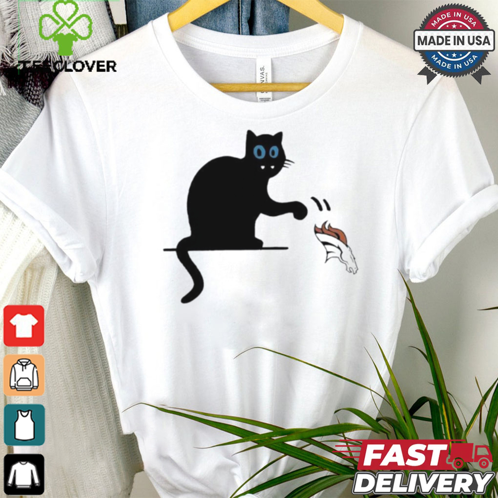 Carolina Panthers black cat push Denver Broncos logo shirt Carolina Panthers black cat push Denver Broncos logo shirt