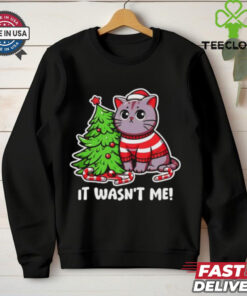 Cat it wasn’t me Christmas tree Xmas shirt