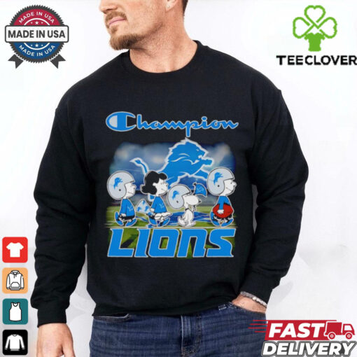 Champion The Peanuts walking Detroit Lions shirt