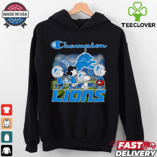 Champion The Peanuts walking Detroit Lions shirt