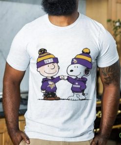 Charlie Brown And Snoopy Nfl Minnesota Vikings Football Go Vikings Cartoon T Shirt