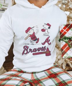 Charlie Brown And Snoopy Playing Baseball Atlanta Braves Mlb 2023 T shirt
