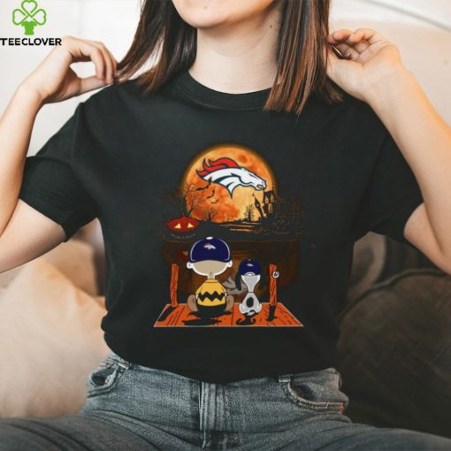 Charlie Brown And Snoopy Watching Denver Broncos Halloween T Shirt