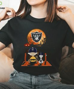Charlie Brown And Snoopy Watching Oakland Raiders Halloween T Shirt 2 Charlie Brown And Snoopy Watching Oakland Raiders Halloween T Shirt