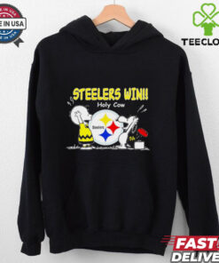 Charlie Brown Snoopy Pittsburgh Steelers win holy cow shirt