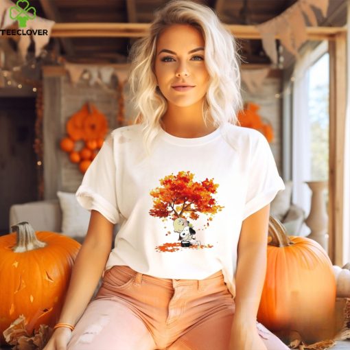Charlie Brown hug Snoopy under tree cartoon shirt